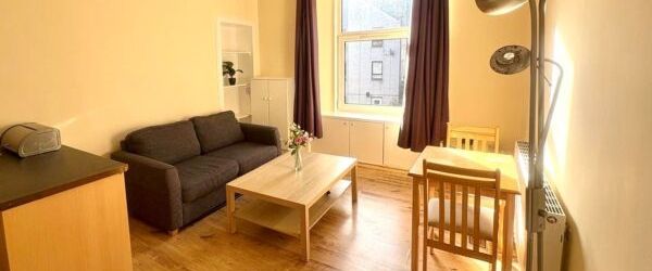 Lyne Street - Photo 1