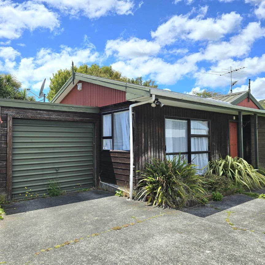 Waiwhetu Living - Photo 1