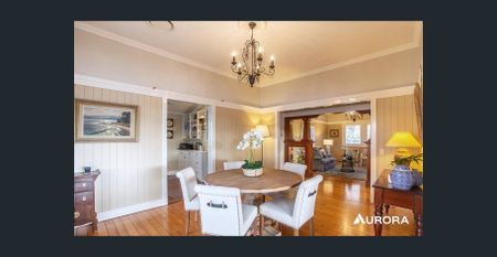 Hawthorne Riverfront Luxury — Dual-Living Family Residence with Breathtaking Views and Pool - Photo 2