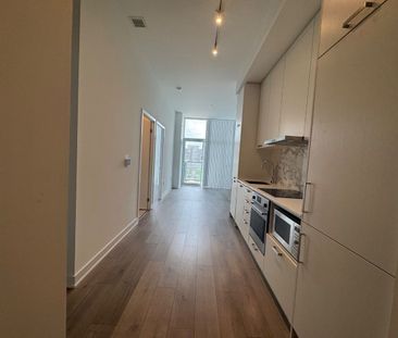 10 Honeycrisp Crescent apartment — Vaughan, ON (1-Bedroom) - 1 Bedroom - Photo 2