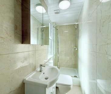 2 bed Apartment for Rent - Photo 1
