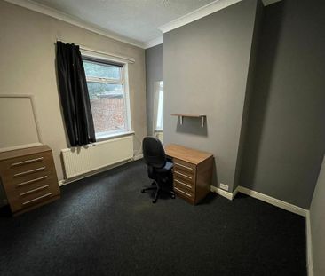 4 bedroom house share to rent - Photo 5