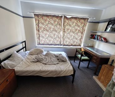 2 Bed Detached House, Redclyffe Avenue, M14 - Photo 4