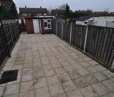 3 bed Terraced - To Let - Photo 2