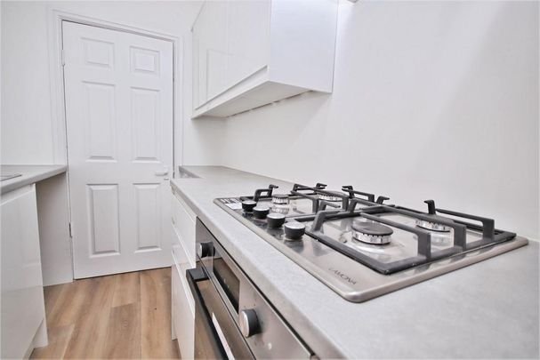 2 bedroom terraced house to rent - Photo 1