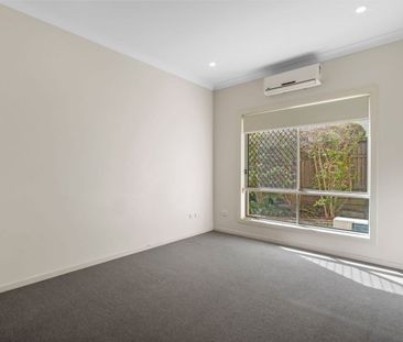 Huge Family Home in Stretton School Catchment - Photo 5