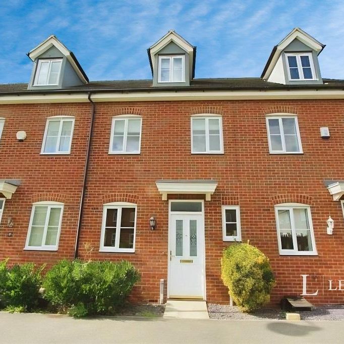 3 bedroom terraced house to rent - Photo 1