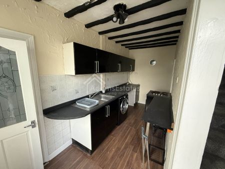 Price £600 pcm - Available Now - Unfurnished - Photo 3