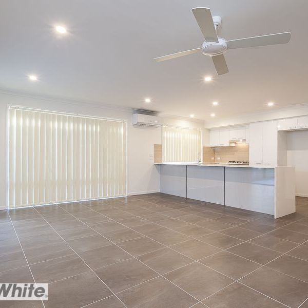 Spacious Home in The Park Vista Estate - Photo 1