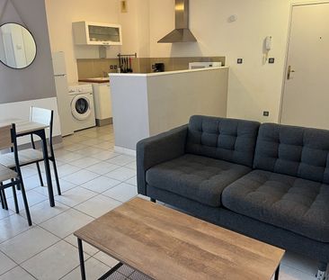 Location Appartement 2 pièces 44m² - Photo 6