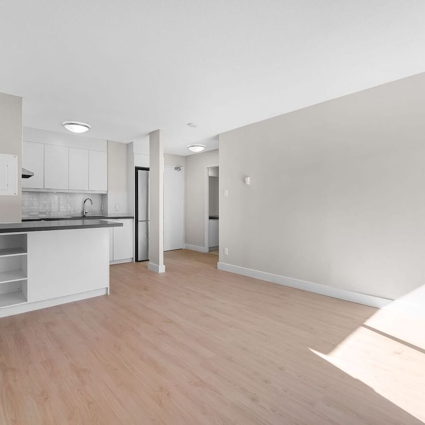 145 York St - Photo 1