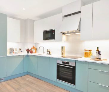 The Oakgate, KT22 7RZ, Surrey - Photo 4