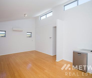 Modern 2x2 Apartment in Small Complex - Photo 6