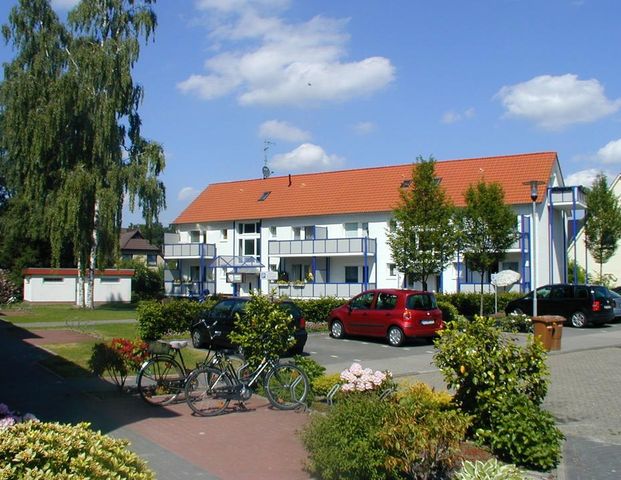 Bad Zwischenahn - 2 Zimmer Küche Bad Dachgeschosswohnung - Photo 1