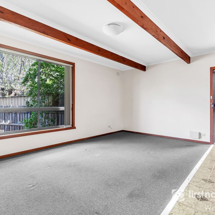 Cambridge Over Troubled Waters - Photo 1