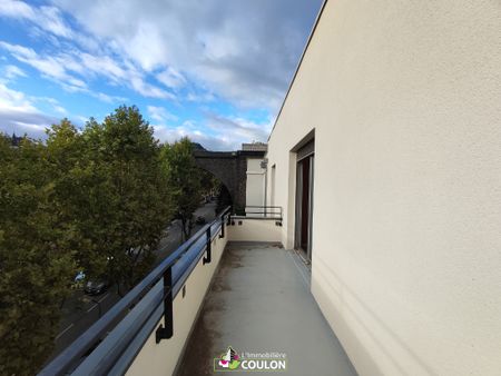 Appartement - 2 pièces - CHAMALIERES (Limite Royat) - Photo 2