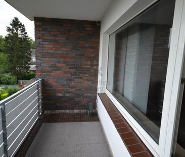 Sehr schöne, helle und geräumige 3 Zimmerwohnung mit Balkon! Gerne mit allen Möbeln! - Foto 1