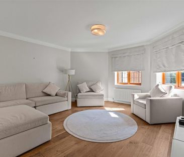 5 bedroom detached house to rent - Photo 3