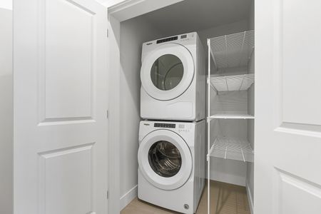 CINEMA APTS - 208B - C208B - Photo 2