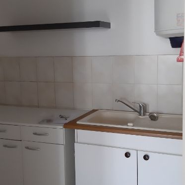 CENTRE VILLE – T2 – 52.40 m² - Photo 3