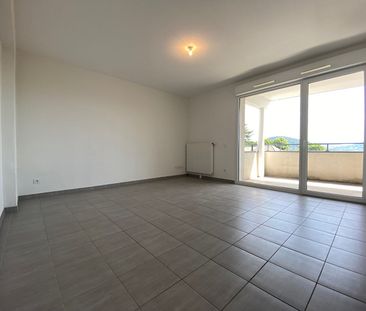 Location Appartement 3 pièces 61m² BESANCON 25000 - Photo 2
