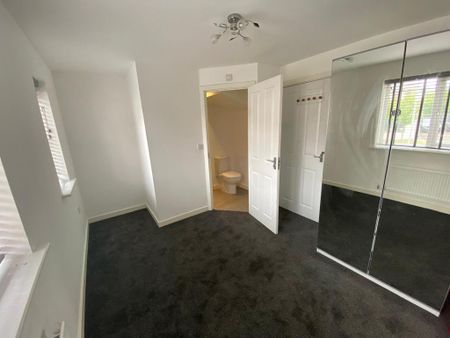 3 bedroom semi-detached house to rent - Photo 4
