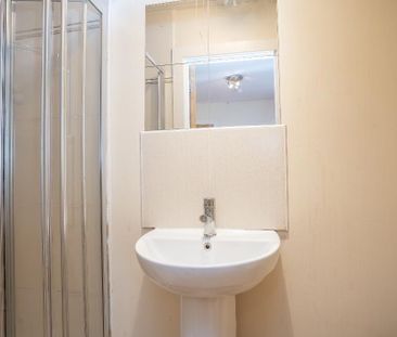 25a Stranmillis Gardens, Belfast, BT9 5AS - Photo 3