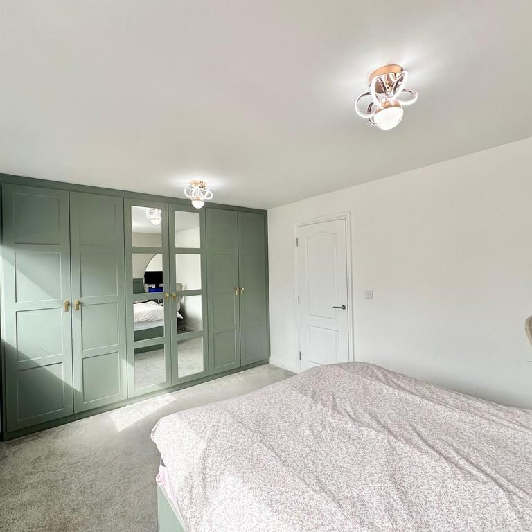 3 bedroom end of terrace house to rent - Photo 1