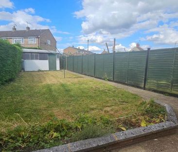 3 bedroom terraced house to rent - Photo 5