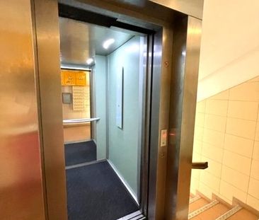 Bez mebli, duży balkon, oddzielna kuchnia! - Photo 6