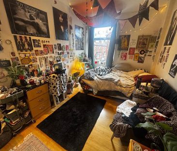 4 bedroom end of terrace house to rent - Photo 2