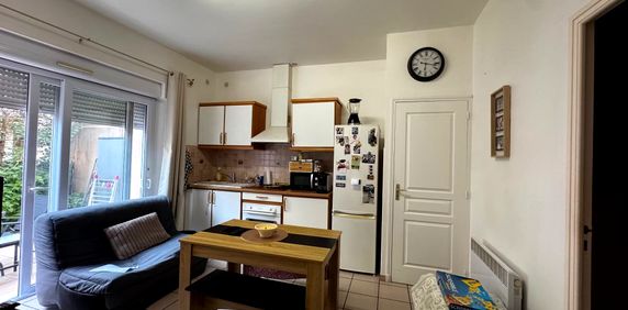 A LOUER au coeur du village Appartement Carry Le Rouet 2 pièce(s) 29.47 m2 avec jardinet, - Photo 2