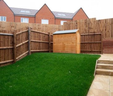 2 bedroom terraced house to rent - Photo 2