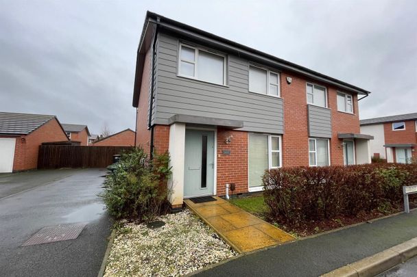 Harvest Close, Beeston, NG9 2JS - Photo 1