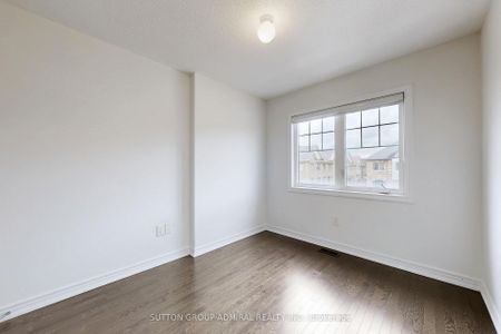 For Lease - 74 Davenfield Circle, Brampton, Ontario - Photo 5