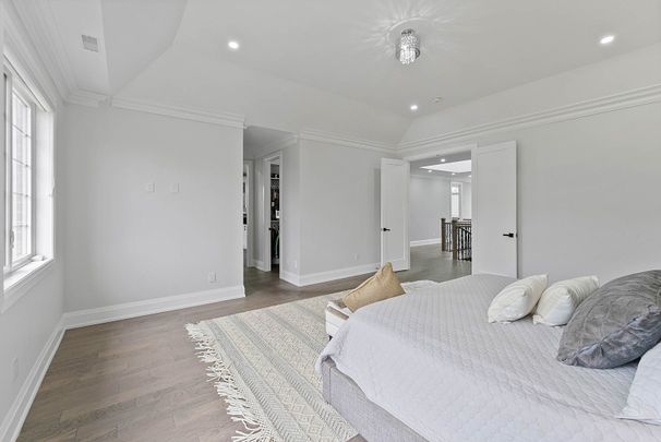For Lease - 6074 9 Highway, Mono, Ontario - Photo 1
