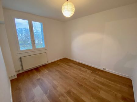 Location Appartement 3 pièces 58m² CLERMONT FERRAND 63000 - Photo 2