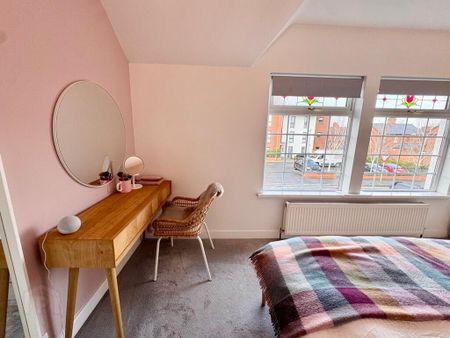 66 Haypark Avenue, Belfast, BT7 3FF - Photo 2