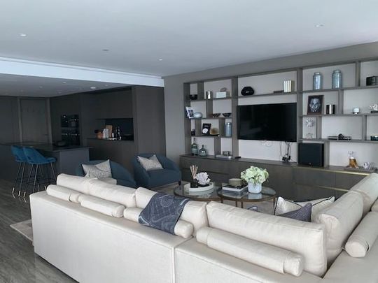 3 bedroom apartment to rent - Photo 1