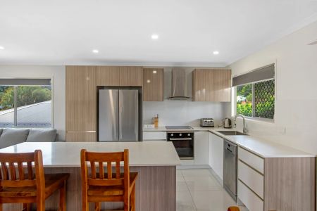 50a Lobelia Avenue, Daisy Hill. - Photo 4