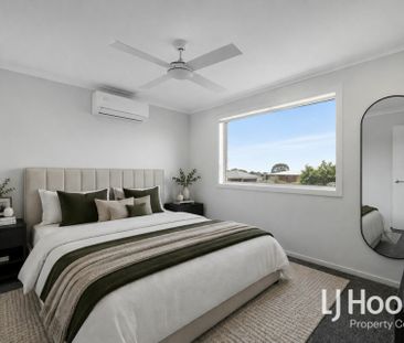 Brand New in White Rock - Easy Access to Centenary Highway - Photo 3