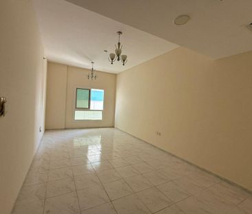 Beautiful 3BR hall in Al Majaz 2, central AC & gas - Photo 4