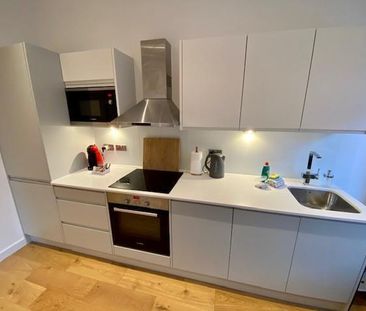 High Street, Maidenhead - Photo 4