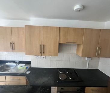 Studio Flat, Lisgar Terrace -, W14 - Photo 3