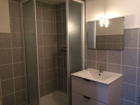 Location Appartement 3 pièces 68m² - Photo 3