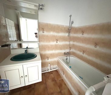 Location Appartement 2 pièces 52m² ST ETIENNE 42000 - Photo 2