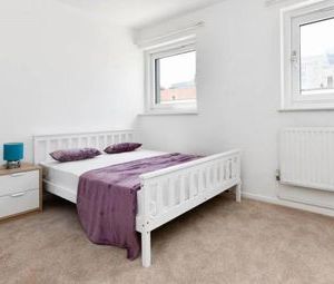 3 Bedrooms Flat to rent in Commercial Street, London E1 | £ 650 - Photo 1