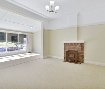 SPACIOUS FAMILY HOME IN QUIET ARTARMON STREET - Photo 6
