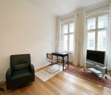 Möblierte 2 Zimmer - Charmanter Altbauflair mit Kamin, Balkon und H... - Photo 3