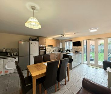 House share to rent on - Photo 5